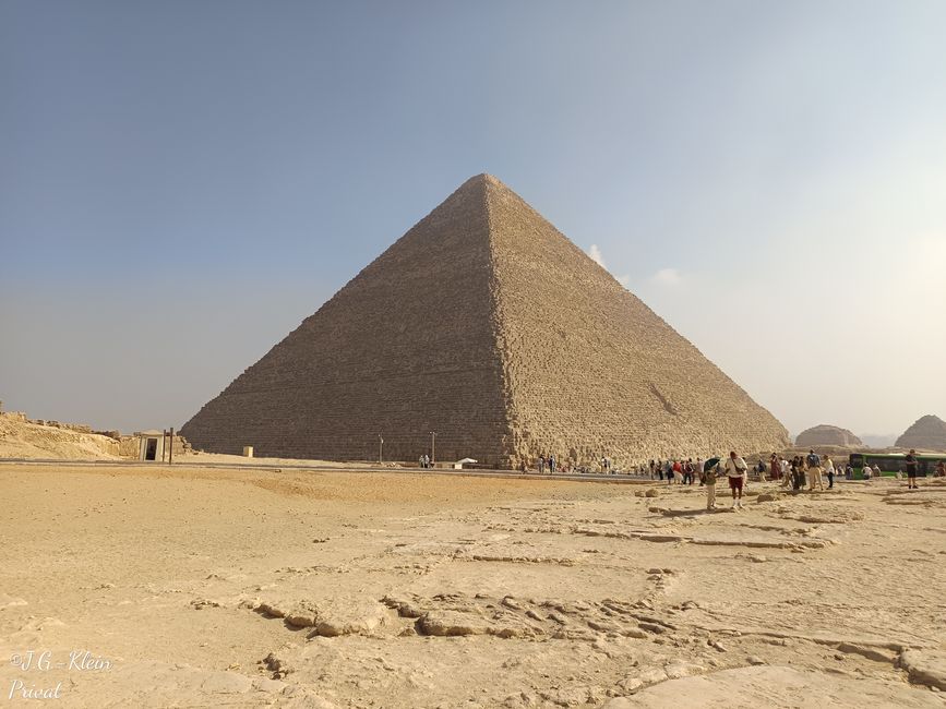 Pyramiden, Sphinx, Museum und Stadt
Tag 2