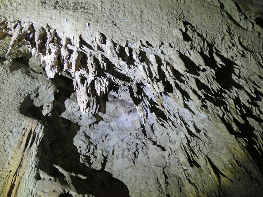 Cutta-Cutta-Caves