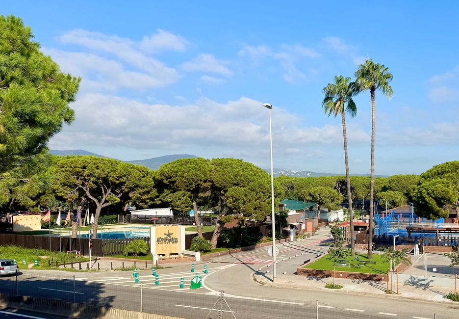 Der Blick auf unseren Campingplatz Estrella de Mar.
