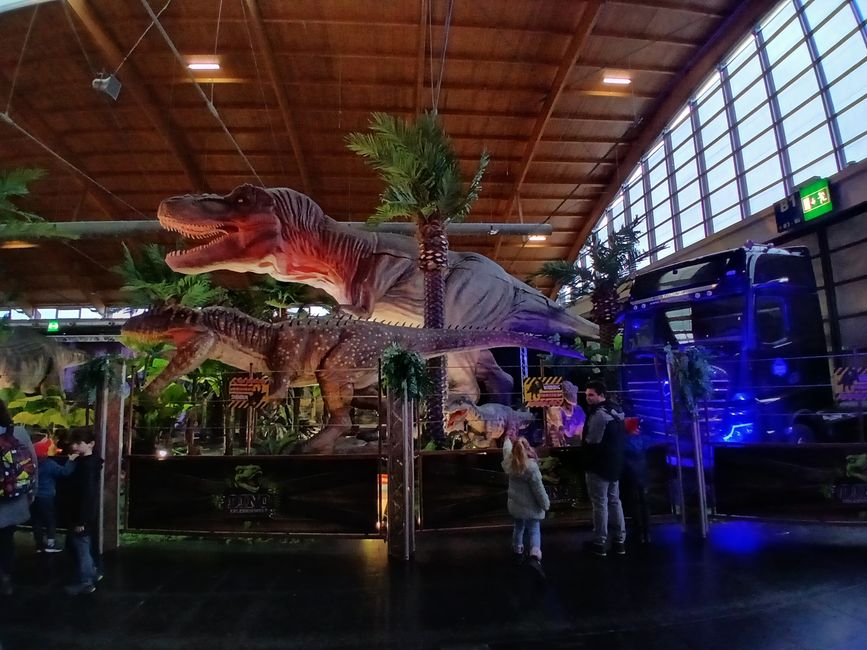 Dino Fever in Friedrichshafen: An Honest Look into the "Kingdom of Dinosaurs"