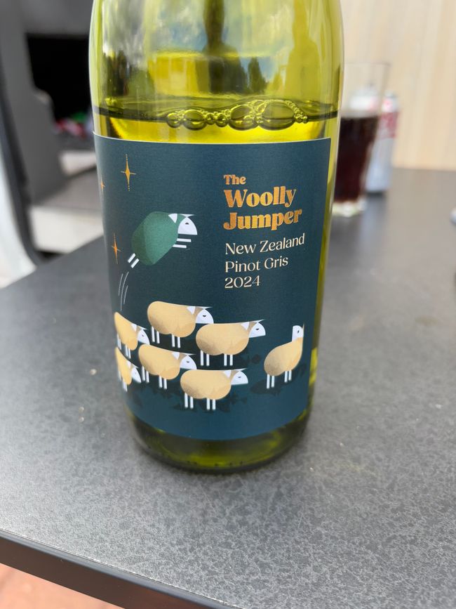 Smell of sulfur, hot springs, and water from above...