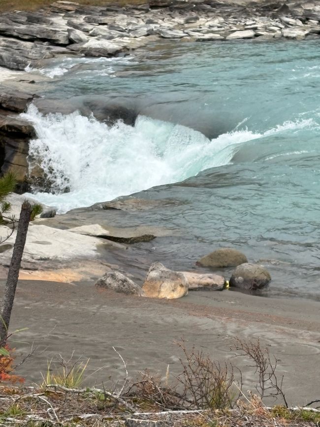 Tag 12 - 🏔️ Wasserfälle, Wetterkapriolen & Wellness – ein (fast) perfekter Tag in Jasper