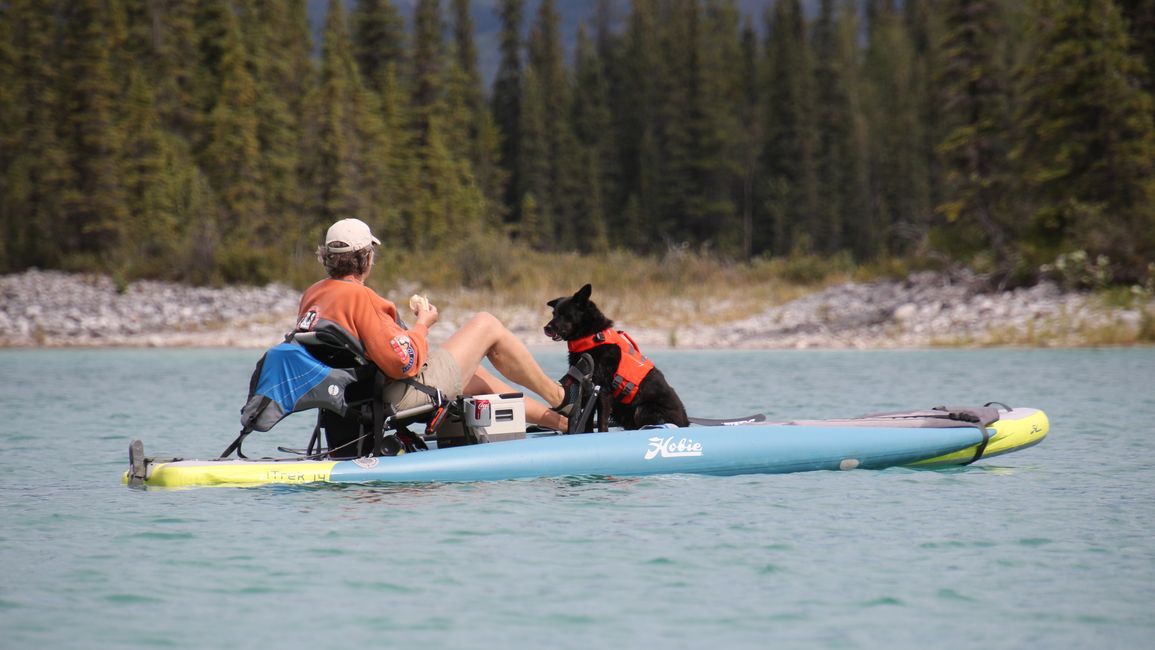 Canoe room Boya Lake