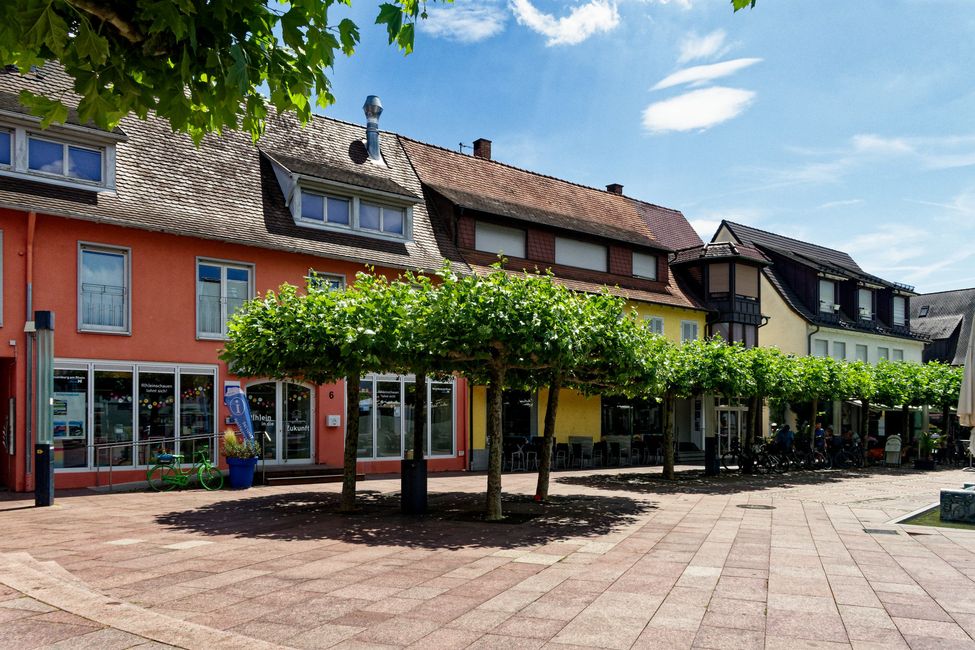Parcheggio, Münster e chiesa romanica