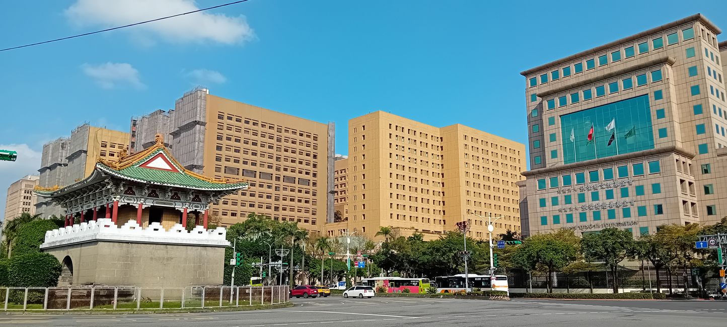 Taipéi / Salón Conmemorativo de Chiang Kai-shek / Plaza de la Paz