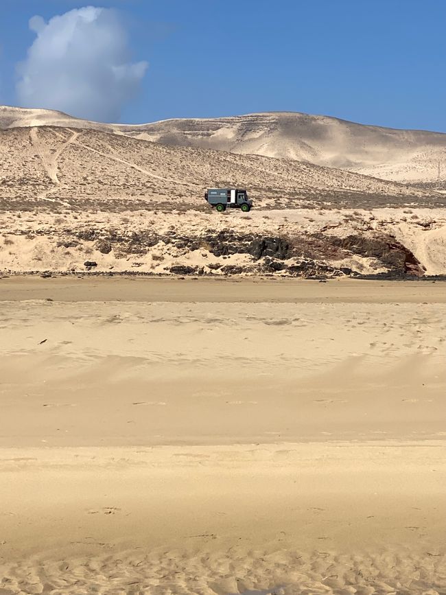 The coast of Fuerte offers endless opportunities for free camping