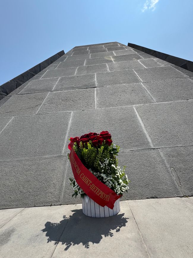 Armenien Tag 2 - Gedenken in Tsitsernakaberd