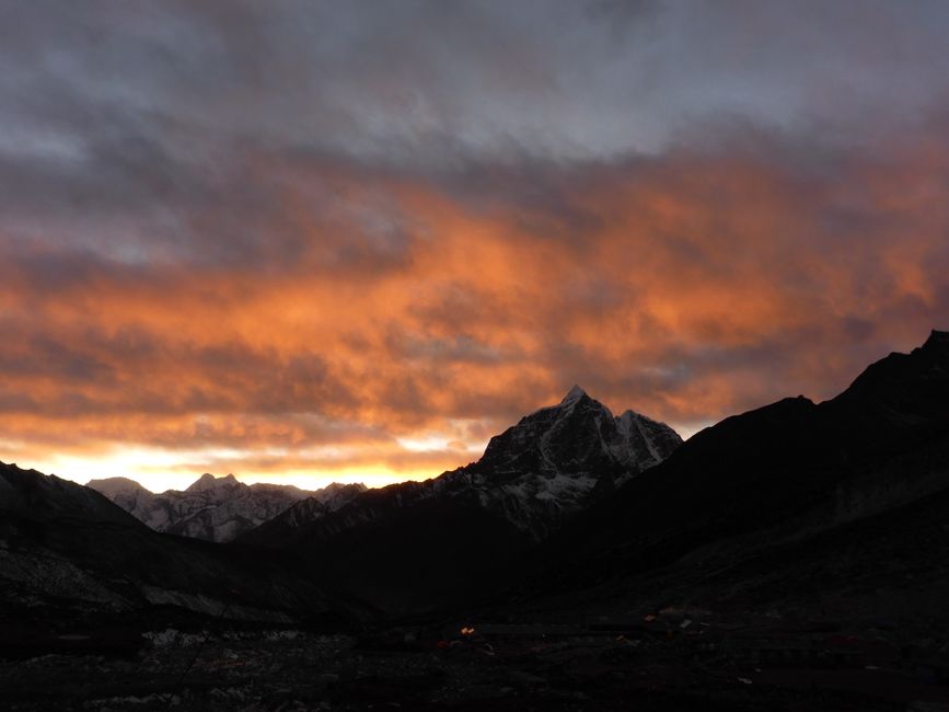 31.10.2024 Trekking zum EBC über 3 Pässe, Teil 1