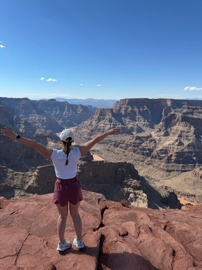 Day 3 - 1.9.2024
Grand Canyon Skywalk & Guano Point