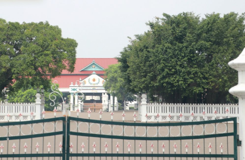 Etiqueta 4: Templos antiguos y un palacio