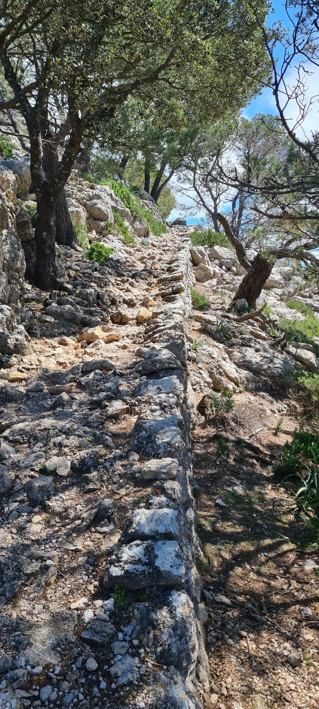 从Valldemosa到Deja的陡峭上升