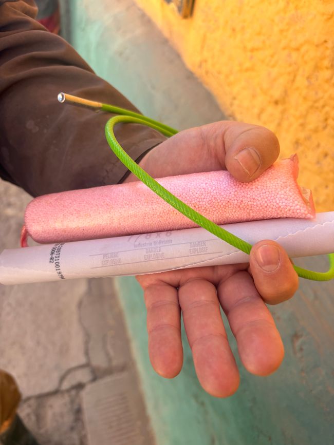 Sì, eravamo davvero così ingenui e stupidi da comprare esplosivi per la miniera