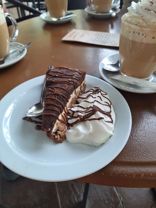Drei Schokoladentorte