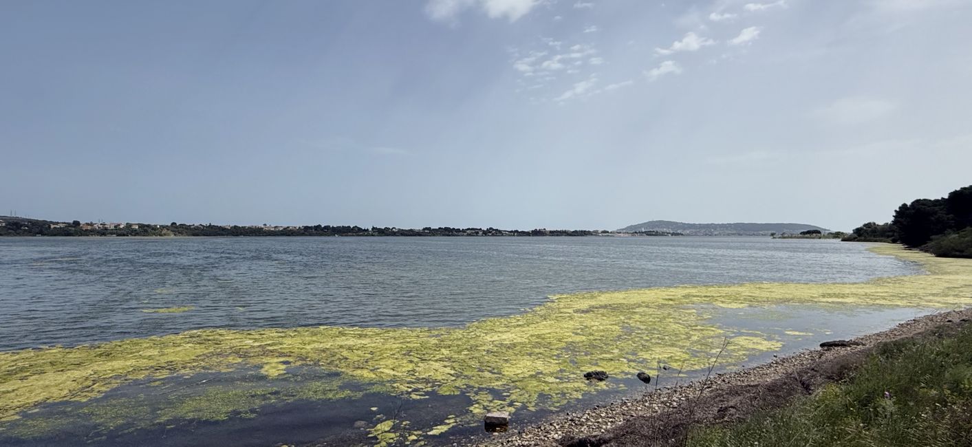 Sète on the right edge