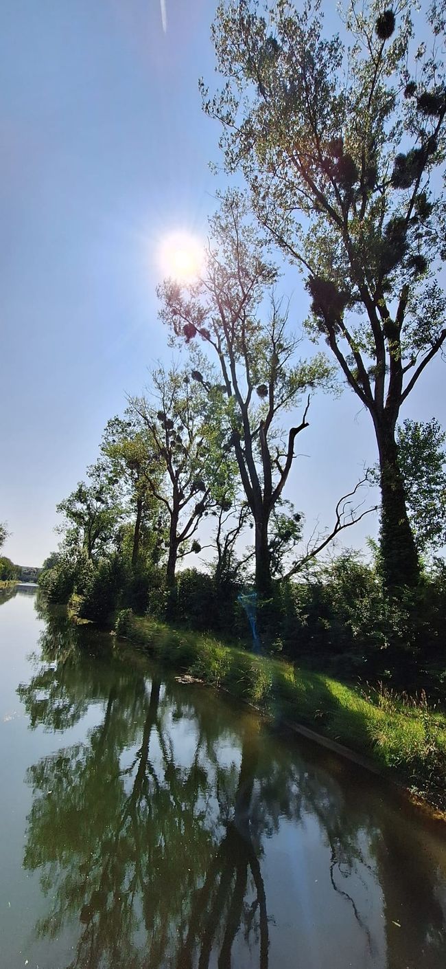 le canal à la Porte de Bourgogne