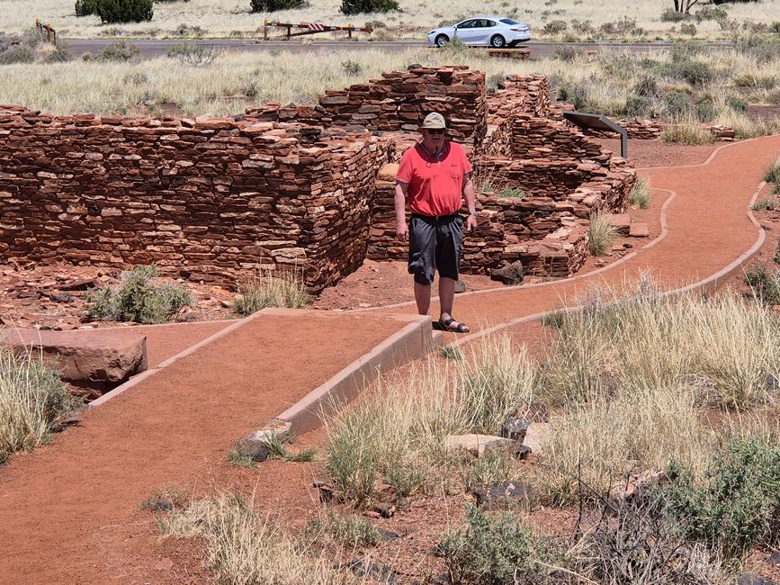 The Citadel & Nalakihu Pueblo