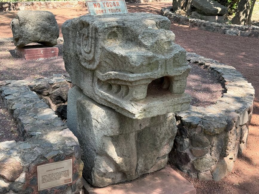 Dios serpiente Quetzalcóatl