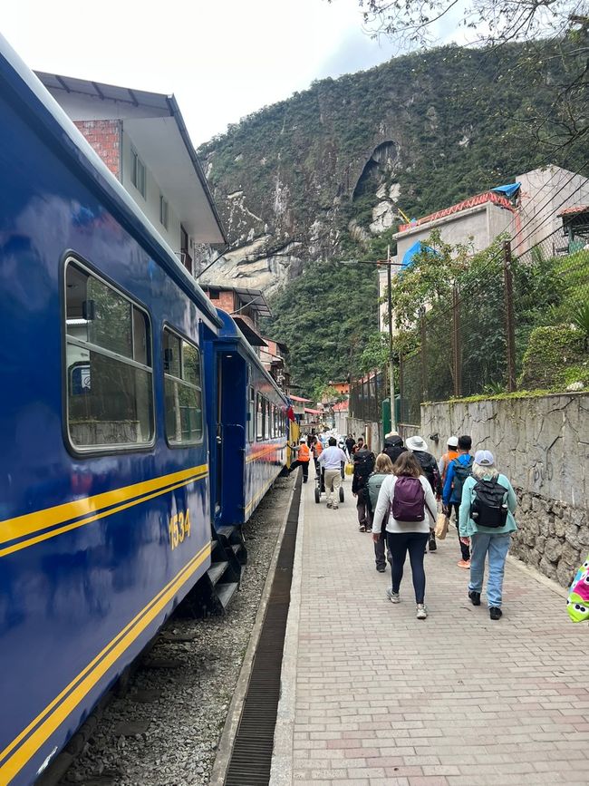 👷♂️Tag 30-2 (2.11.) Viaggio da Cusco ad Aguas Calientes ai piedi del Machu Picchu