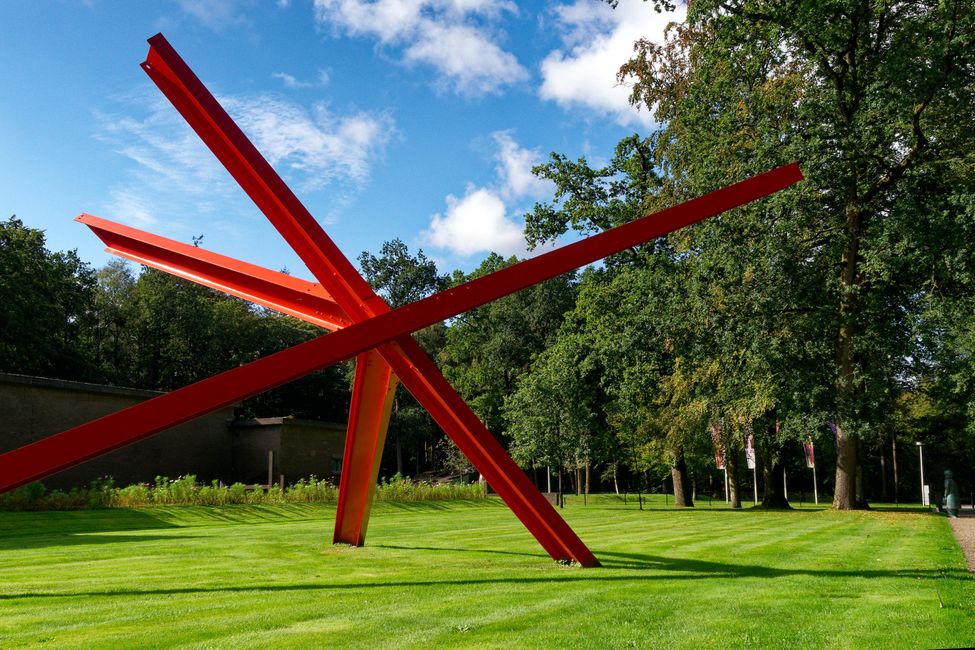 Mark di Suvero: K-Piece