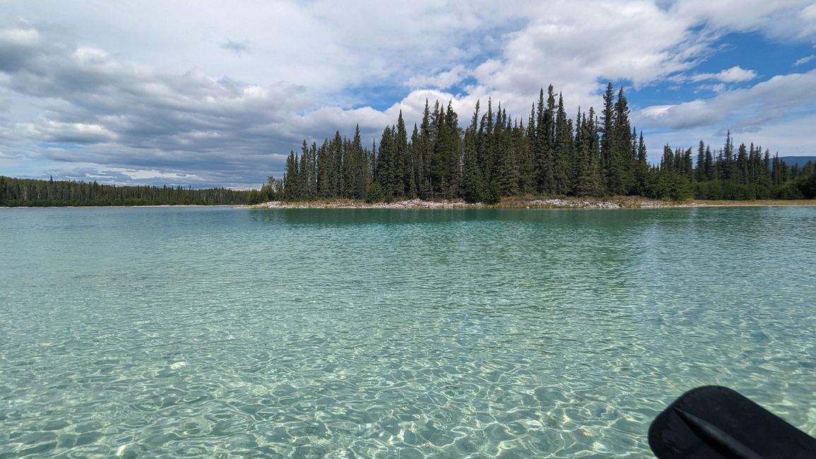 Canoe room Boya Lake