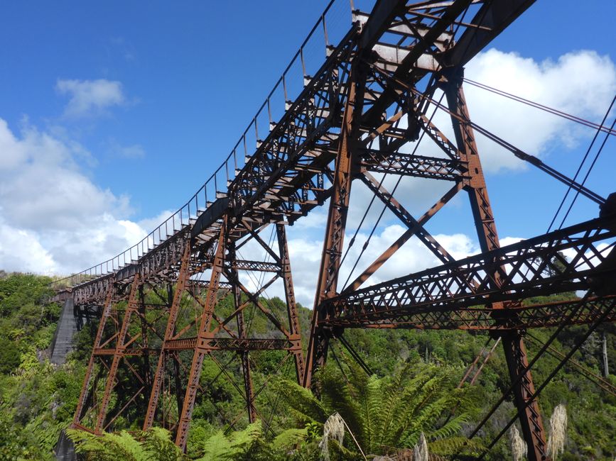 Il vecchio tracciato ferroviario 