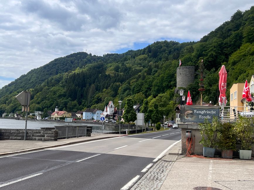 15 nach Grein