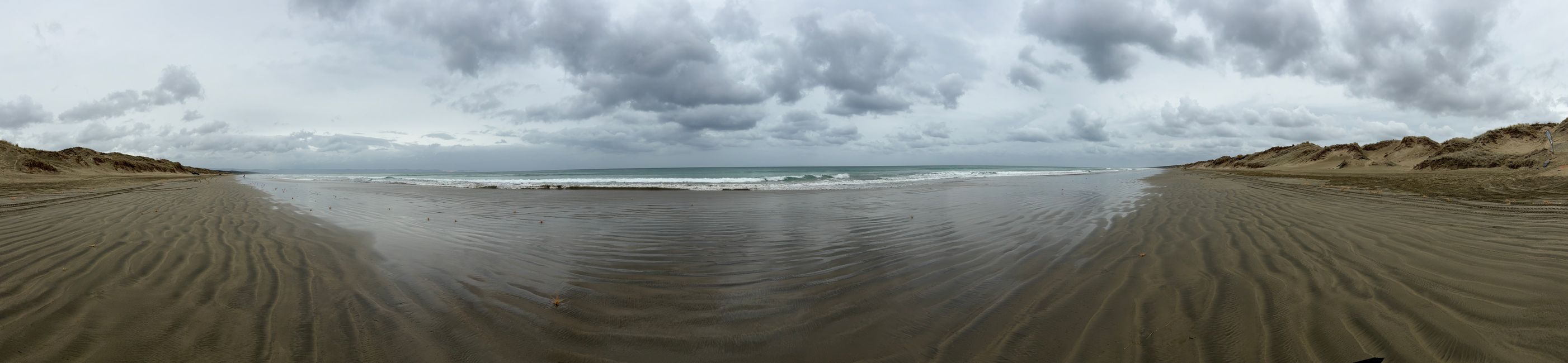 The most famous beach and the bleakest campsite in New Zealand - 90 Mile Beach