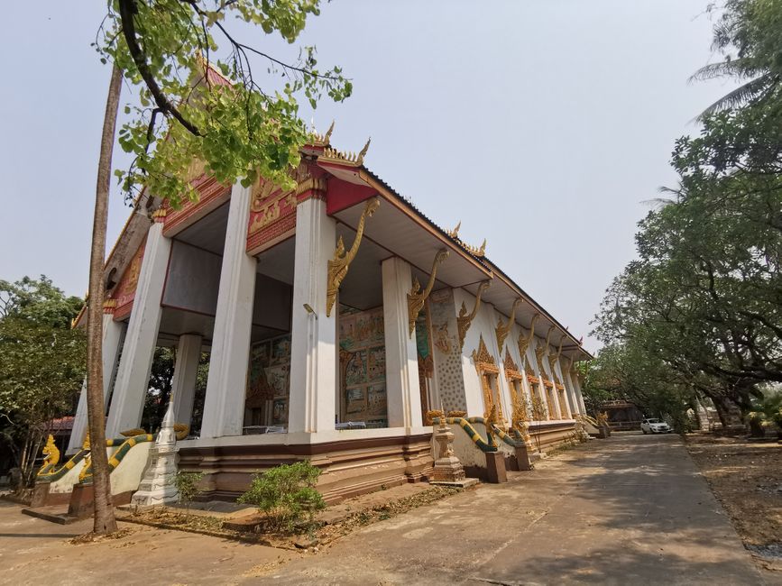 Vientiane - 1.5 days on a temple and museum tour