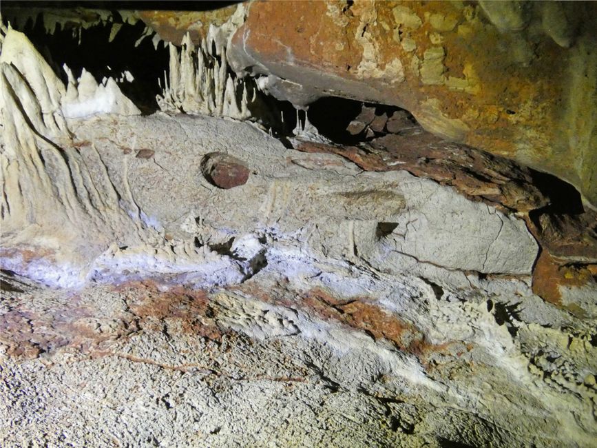 Cutta-Cutta-Caves