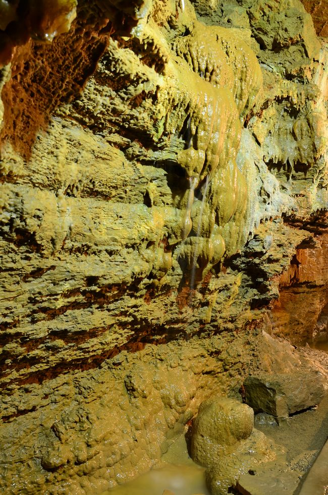 EXPLOSIVE ÜBERRASCHUNG - die Eberstadter Tropsteinhöhle