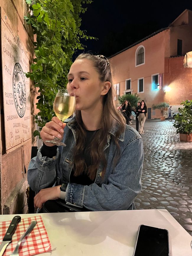 12.05.2025 | Vatikanblick, Kartoffelfrust & süßer Wein-Fail 🥔