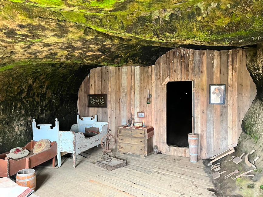 Laugarvatn Cave und Pingvellir