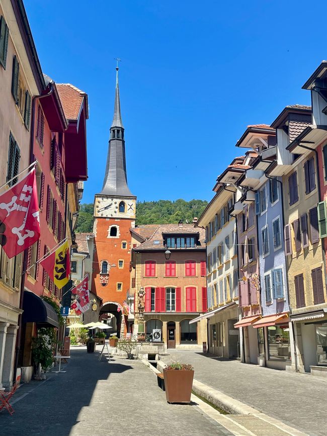 Dem Bielersee entlang von Erlach über Le Landeron bis nach La Neuveville