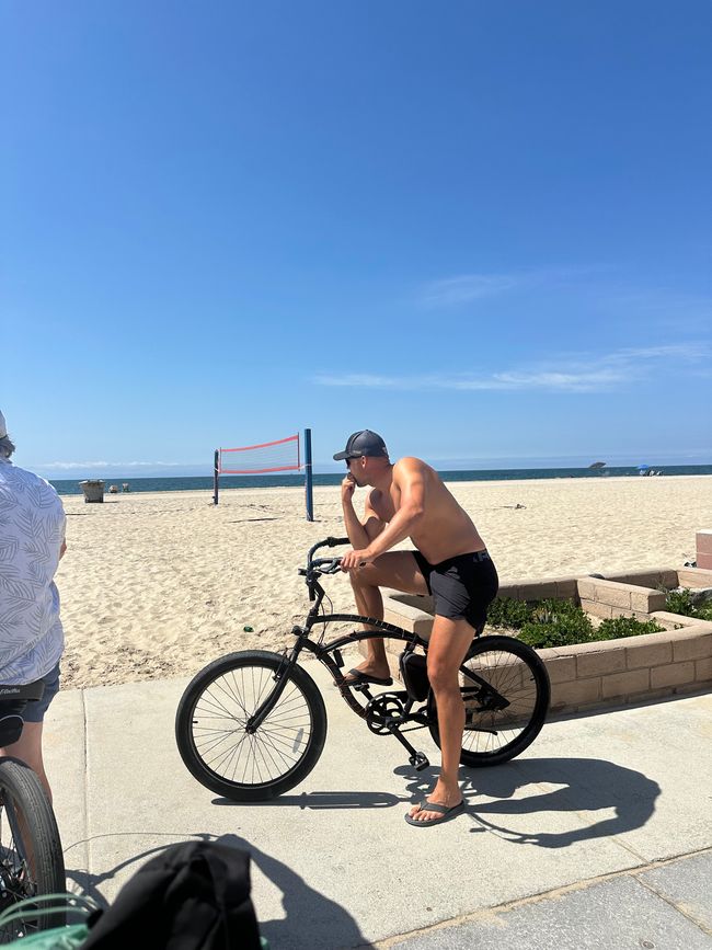 Venice/Muscle and Huntington Beach and LA