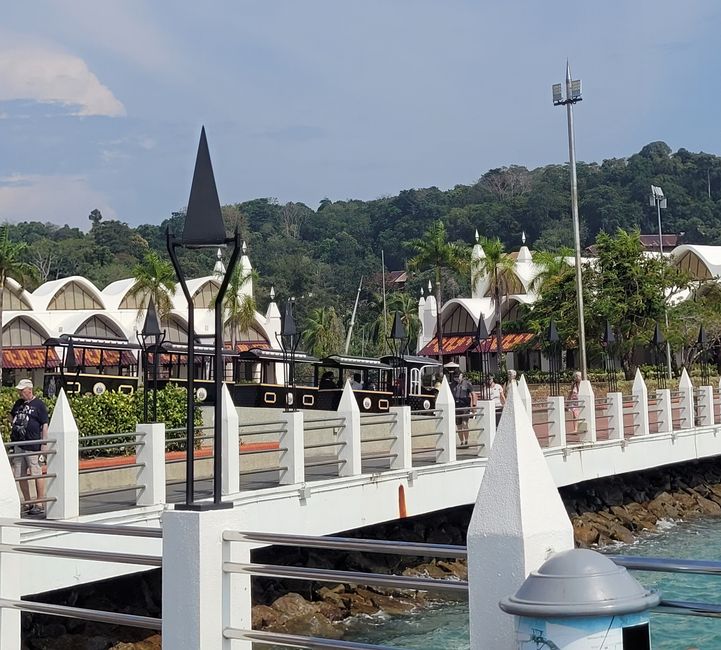 Jour 119 sur 175 : Croisière autour du monde - Langkawi/Malaisie