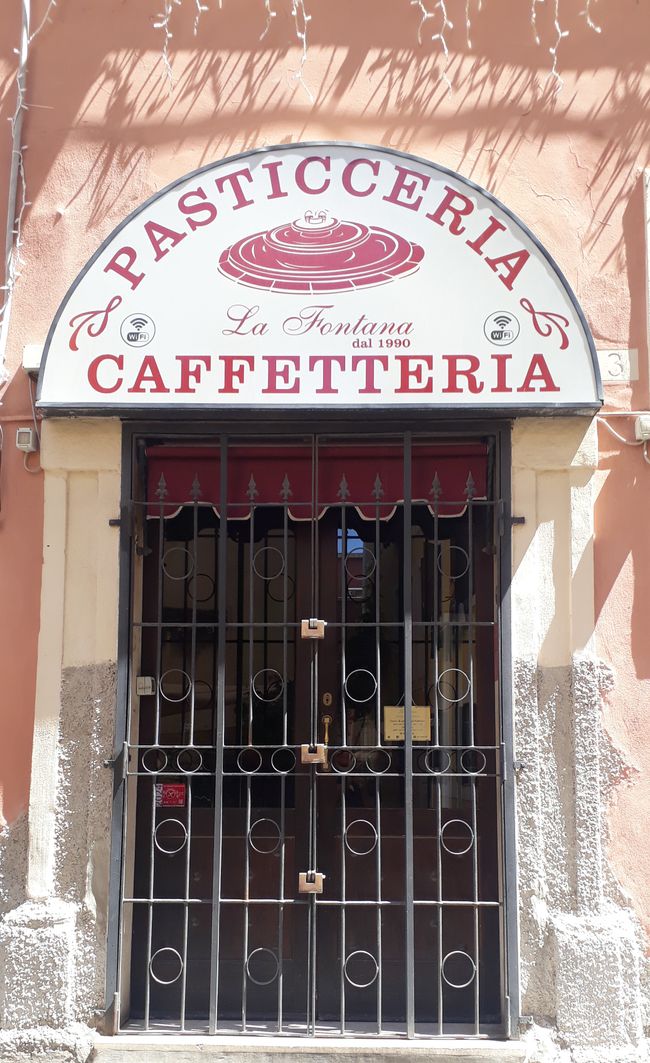 Diese hübsche Pasticceria hat Sali von zuhause aus entdeckt, doch leider ist sue heute geschlossen.