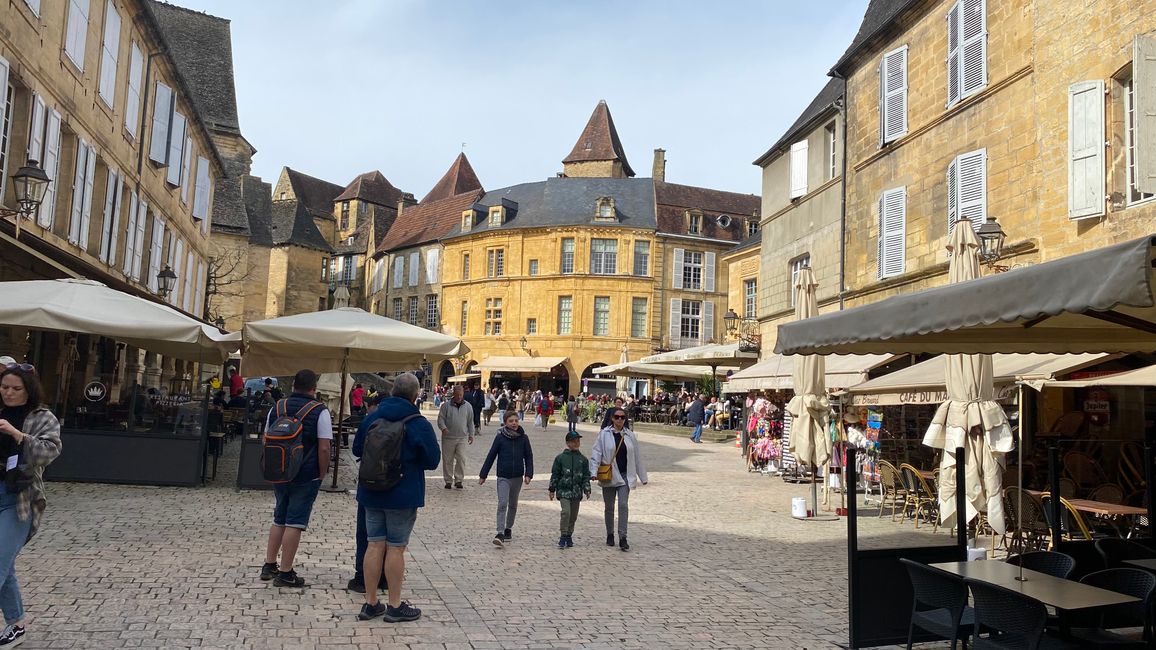 Vulkanlandschaft
Puy de Dôme und Sarlat-La-Canéda