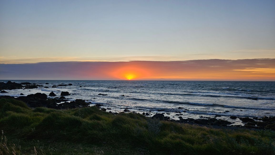 Classic New Zealand Wine Trail - Putangirua Pinnacles - Cape Palliser