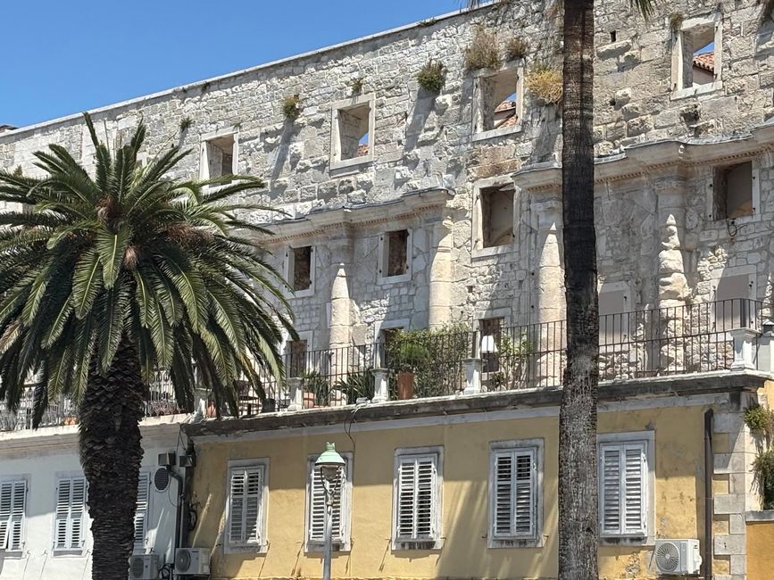 Von Korcula über Split nach Trogir