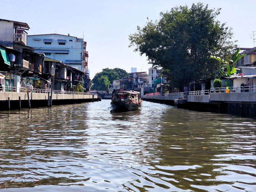 Bootfahren auf dem Khlong, das geht immer.