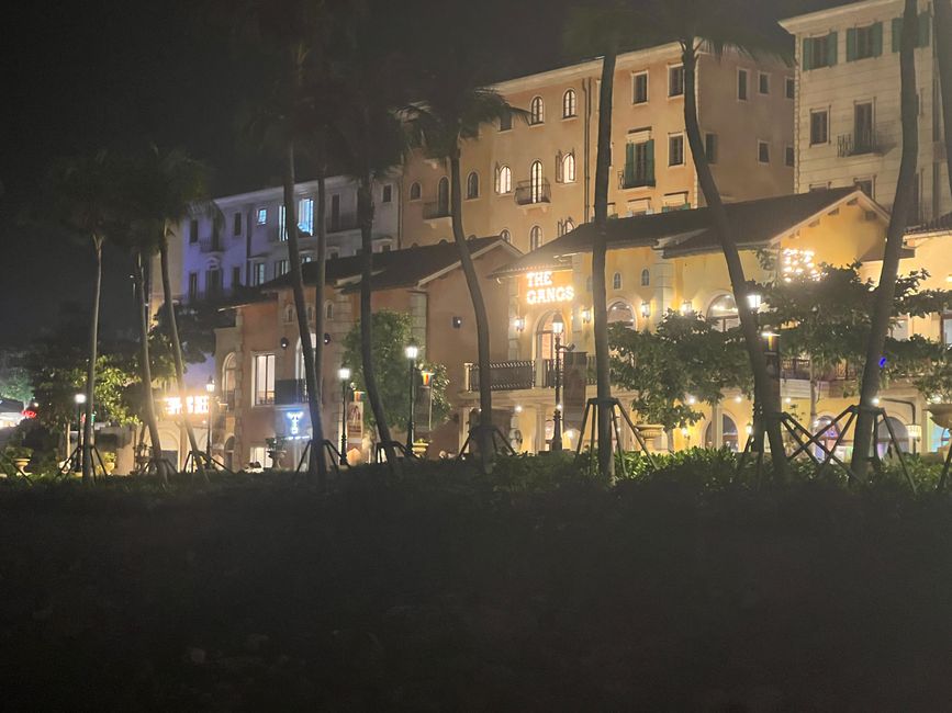 Tag 13 - Phu Quoc : Un spectacle étincelant à Sunset Town