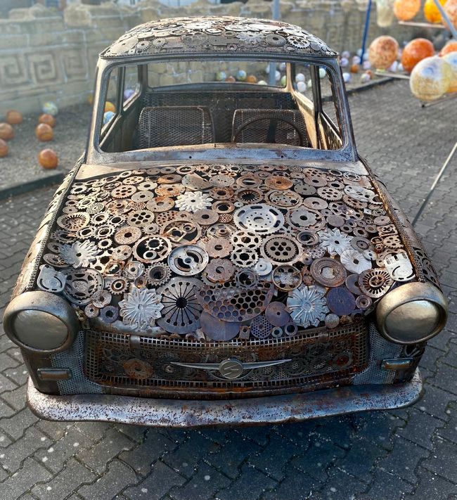 Cristalica: Where Lead Glass Does Not Gather Dust, But Seduces