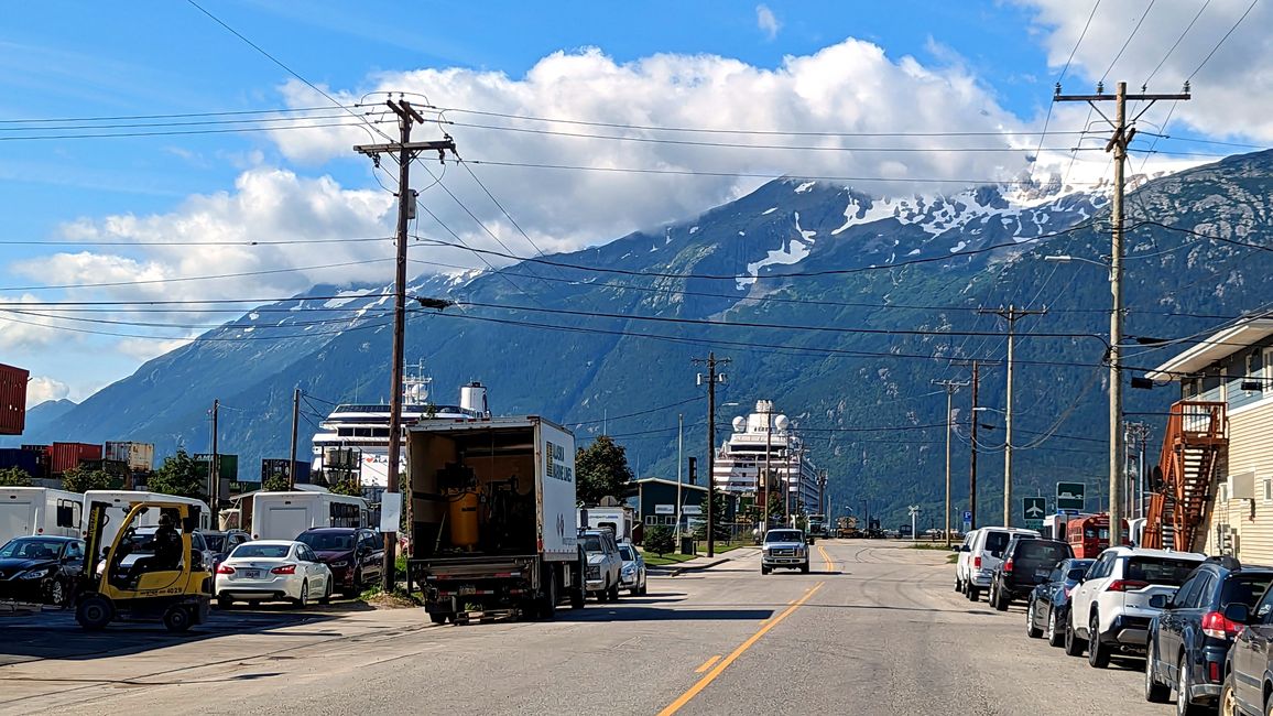 Tag 22: Off to Alaska! A landslide, the White Pass & long trains