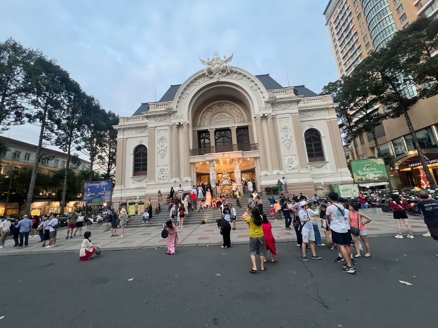 Tag 8 - Ho-Chi-Minh-City: A Crazy Christmas Eve in the Big City