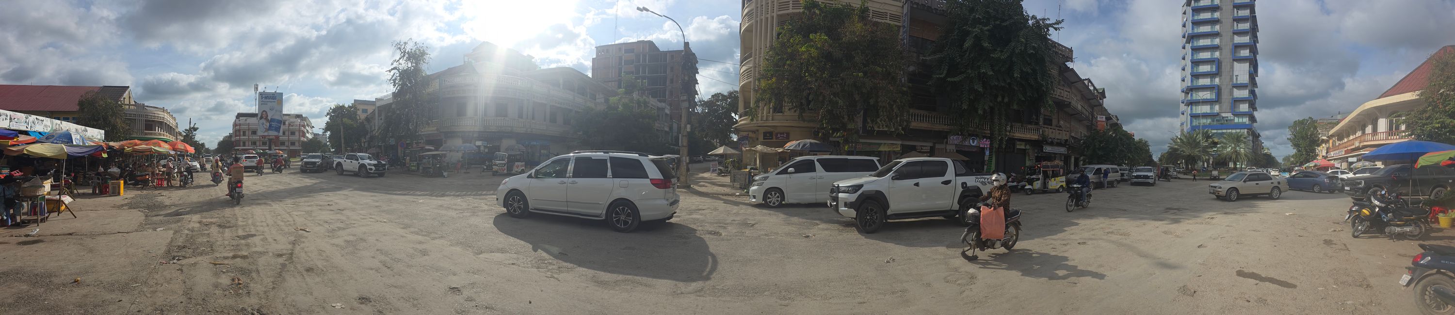 Von Siem Reap über den Tonle-Sap-See nach Battambang