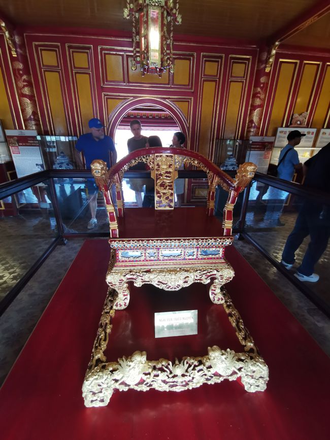 Recorrido por la antigua ciudad imperial de Hue