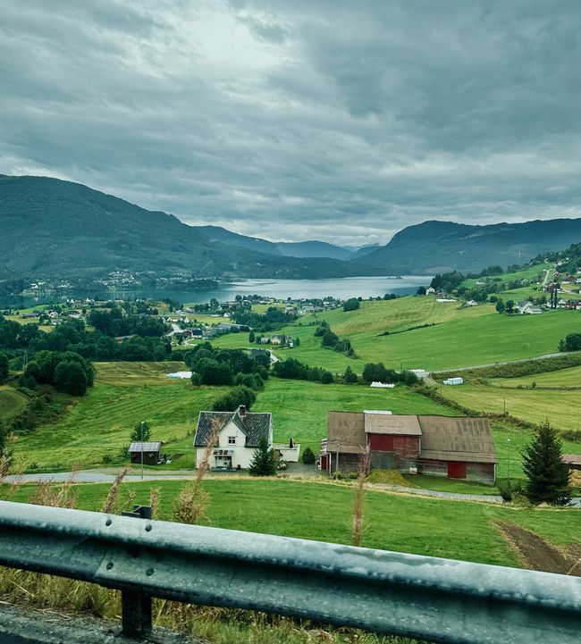 Día de viaje - Bienvenido de nuevo a Sogndal