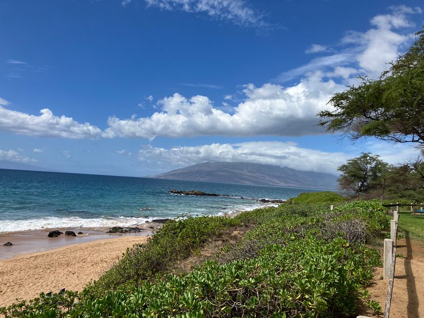 Same beach to the Eastern side