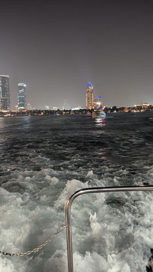 Tag 3 (2024) Dubai JBR Beach, Souks Deira e The One and Only