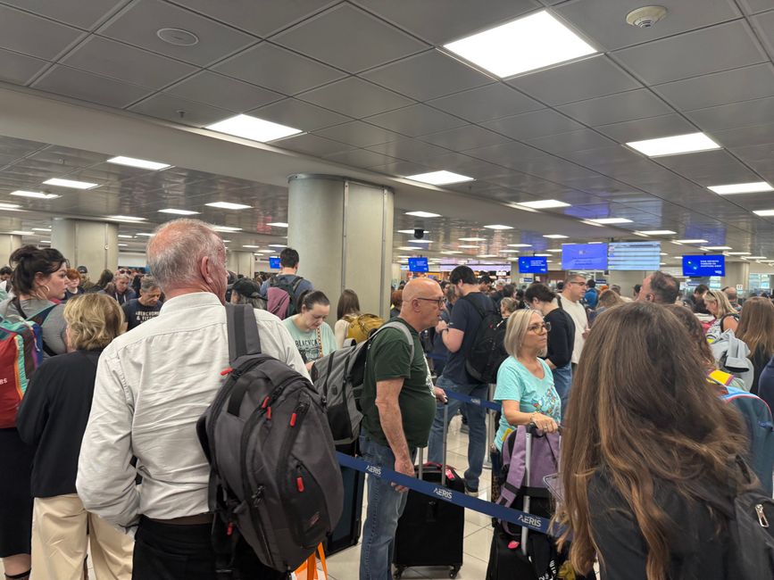 Warten bei der Immigration